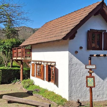 Cabanas Del Bosque 산타로사데칼라무치타 외부 사진